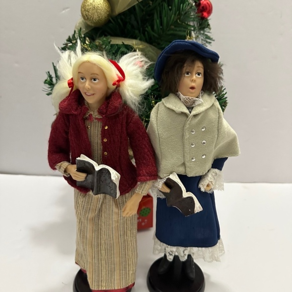 Byers Choice Caroler Figurines